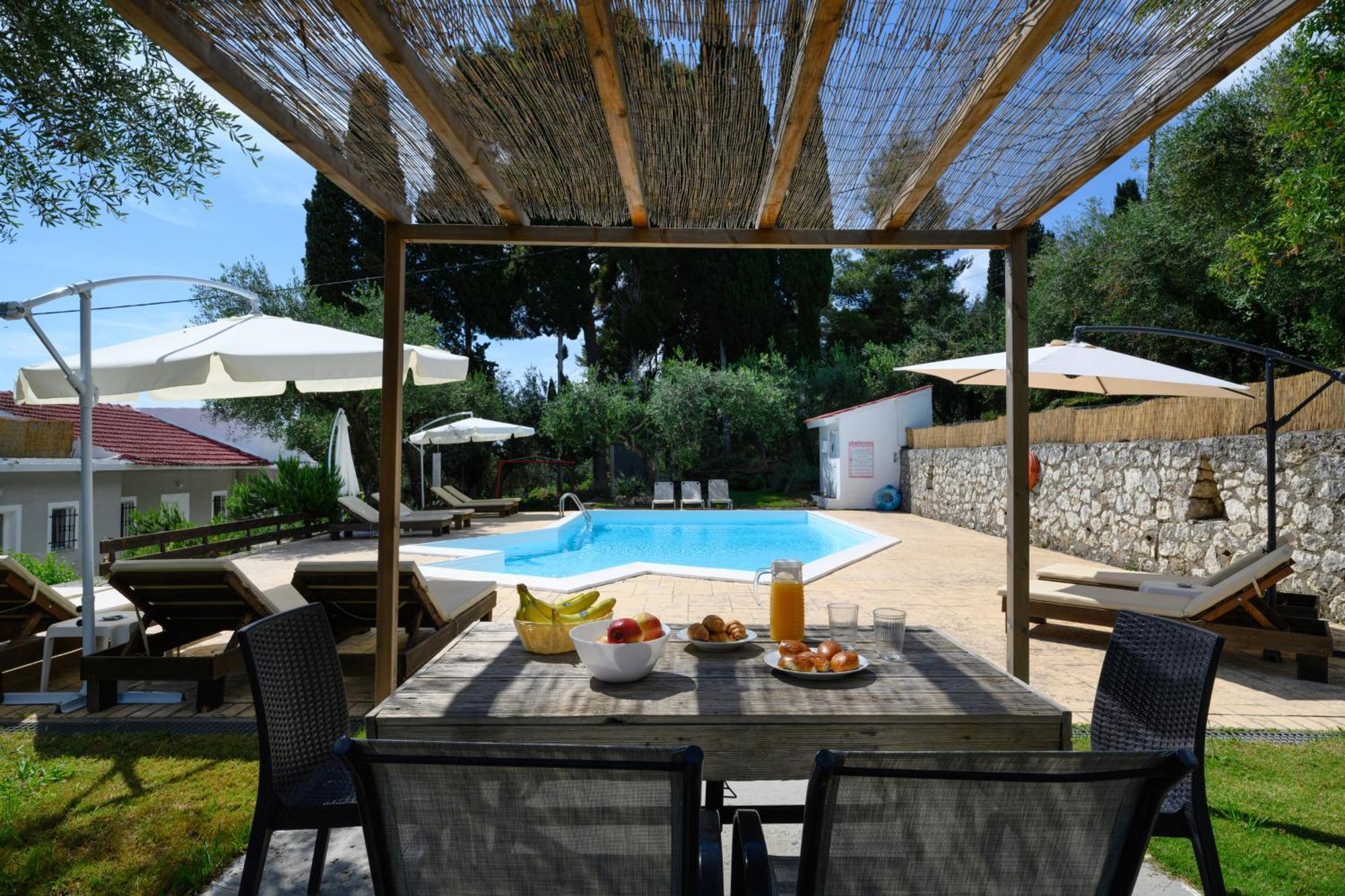 Olive Grove Poolside Apartments Benícesz Kültér fotó