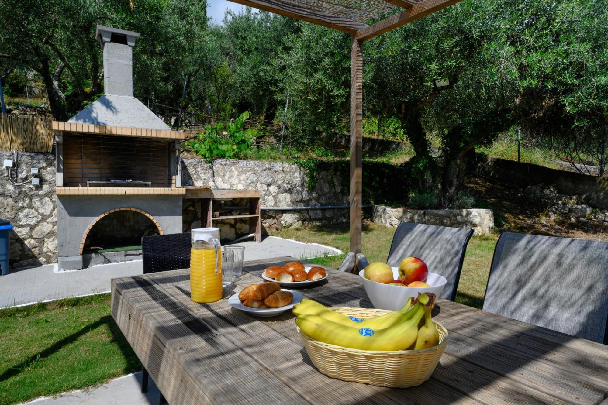 Olive Grove Poolside Apartments Benícesz Kültér fotó